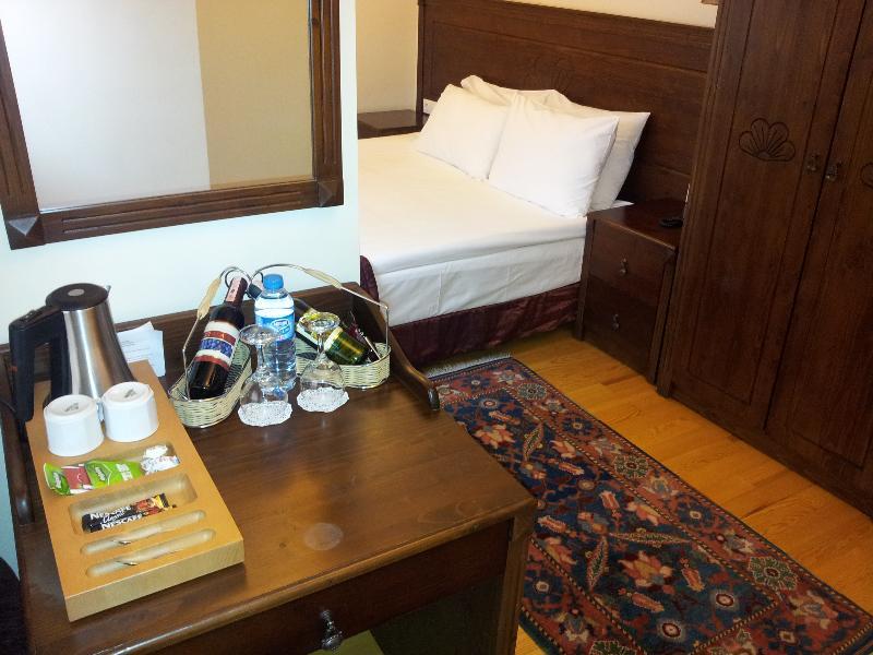 Berce Hotel Istanboel Buitenkant foto