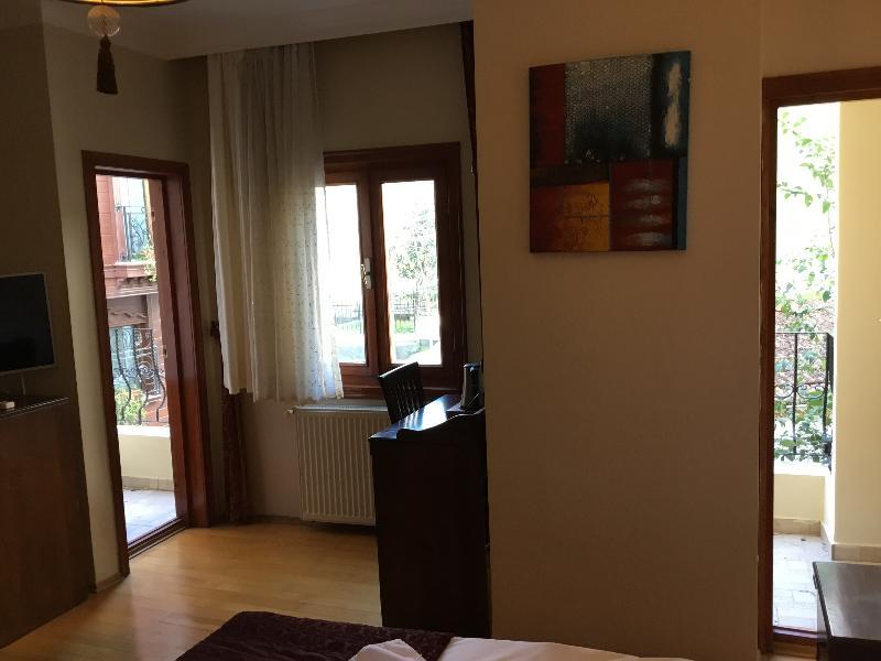 Berce Hotel Istanboel Buitenkant foto